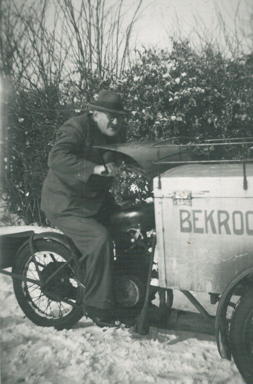 1934