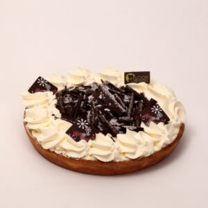 Kersenvlaai met chocolade en slagroom van Bakkerij Floor van Lieshout